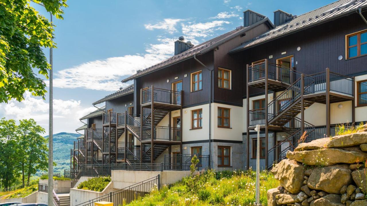 Hello Apartamenty - Wiking Przy Wyciagu Narciarskim Karpacz Exterior photo